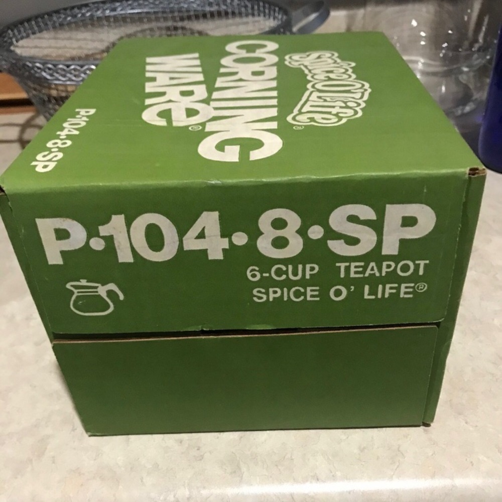 Vintage Corningware Spice O’ Life 6-cup Teapot